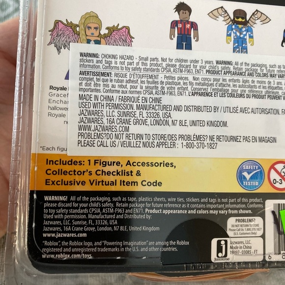 Royale High School: Enchantress Toy - Purple - Picture 3 of 3